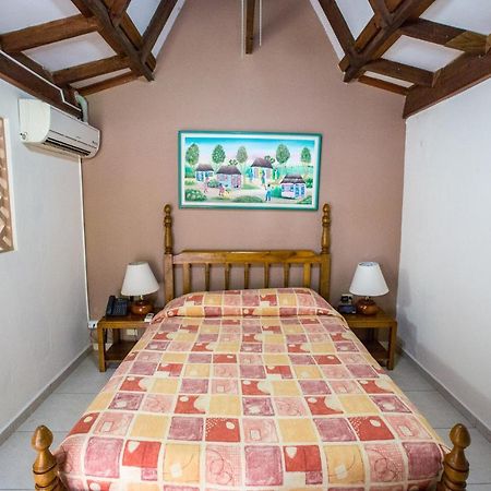 Moulin Sur Mer Beach Resort Монтруи Экстерьер фото