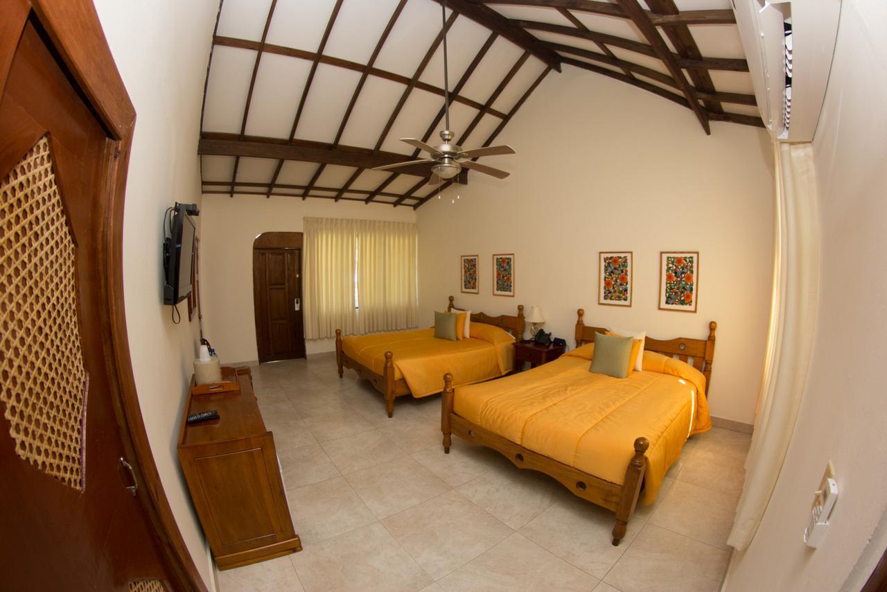 Moulin Sur Mer Beach Resort Монтруи Экстерьер фото