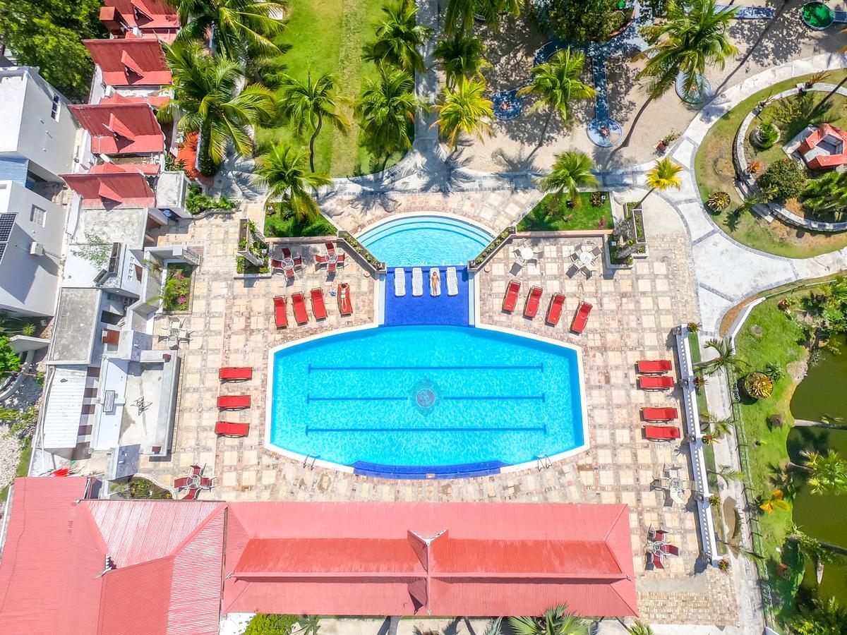 Moulin Sur Mer Beach Resort Монтруи Экстерьер фото