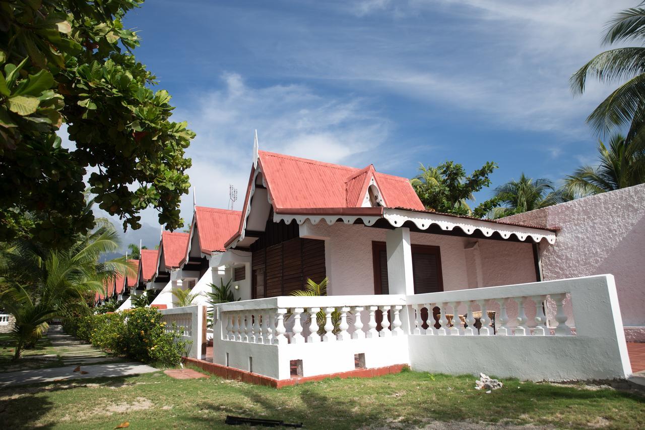 Moulin Sur Mer Beach Resort Монтруи Экстерьер фото